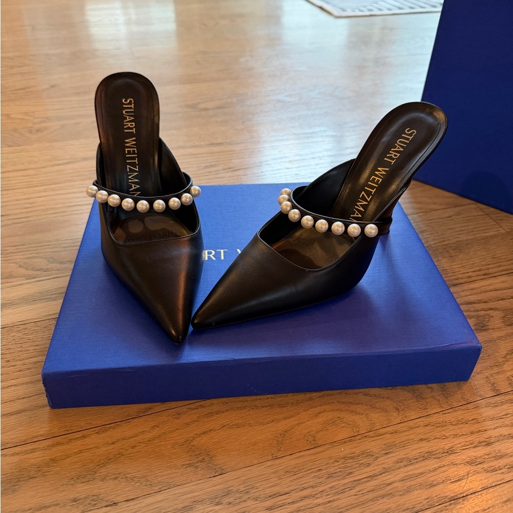 Stuart Weitzman Black Pointed Pearl-Embellished Mules